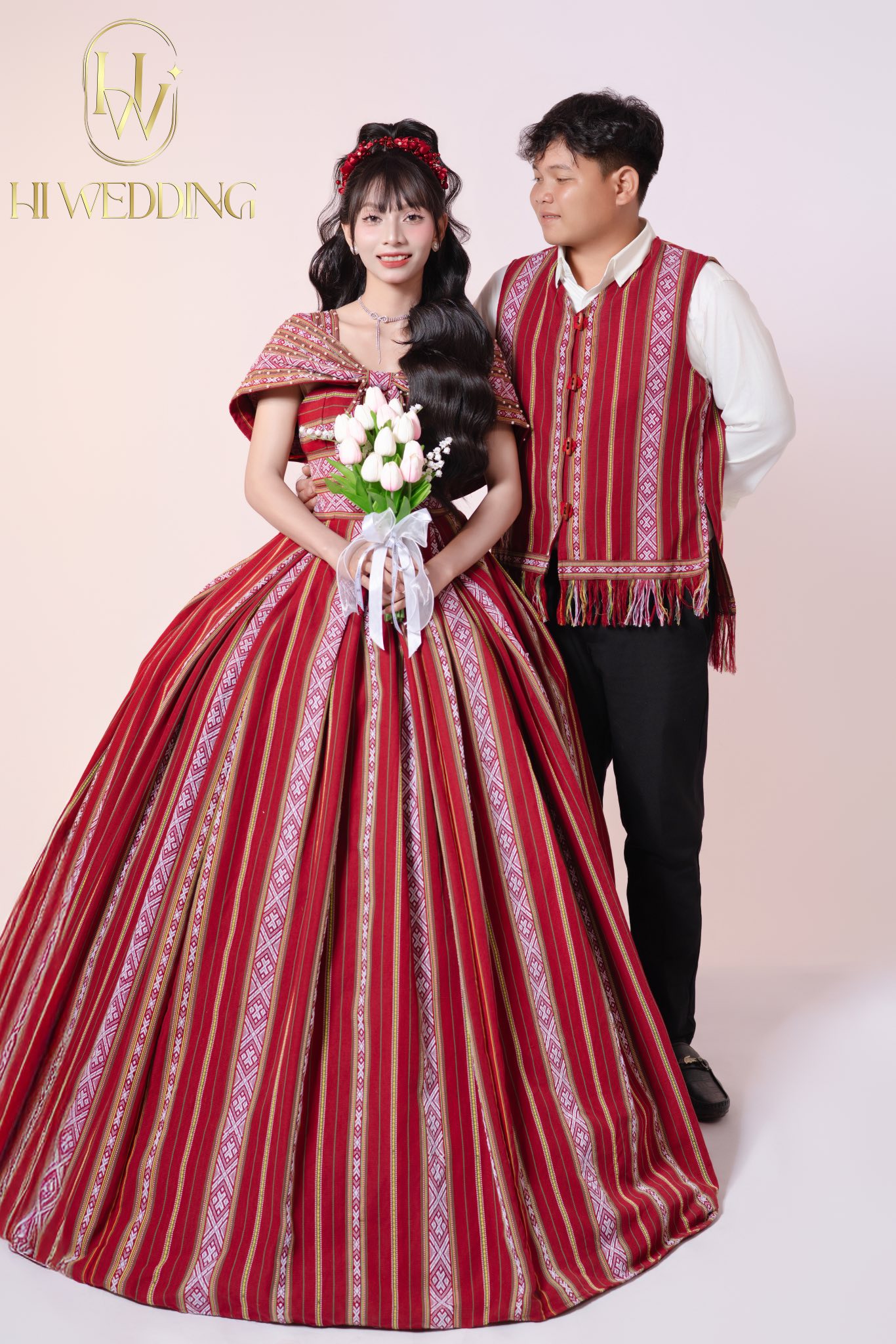 Album cưới phông trơn, ánh sáng nhẹ – khi cảm xúc trở thành điểm nhấn vĩnh cửu